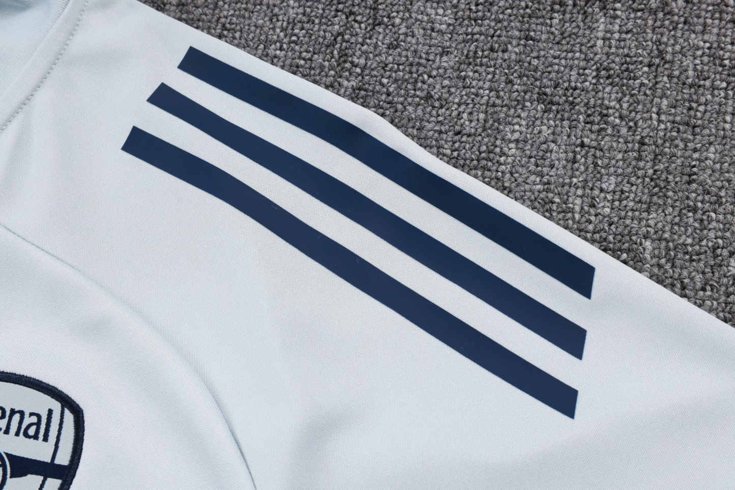 2025/26 Arsenal light gray Jacket Training Suit Set Football Team Shirt Sports Fashion