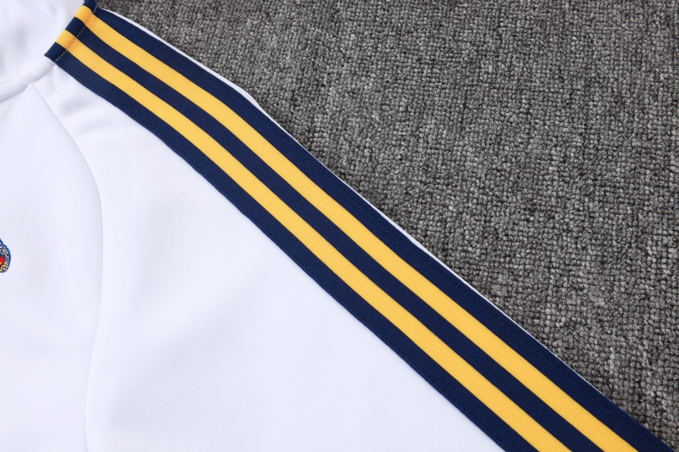 2026 Real Madrid White Jacket Training Suit Set