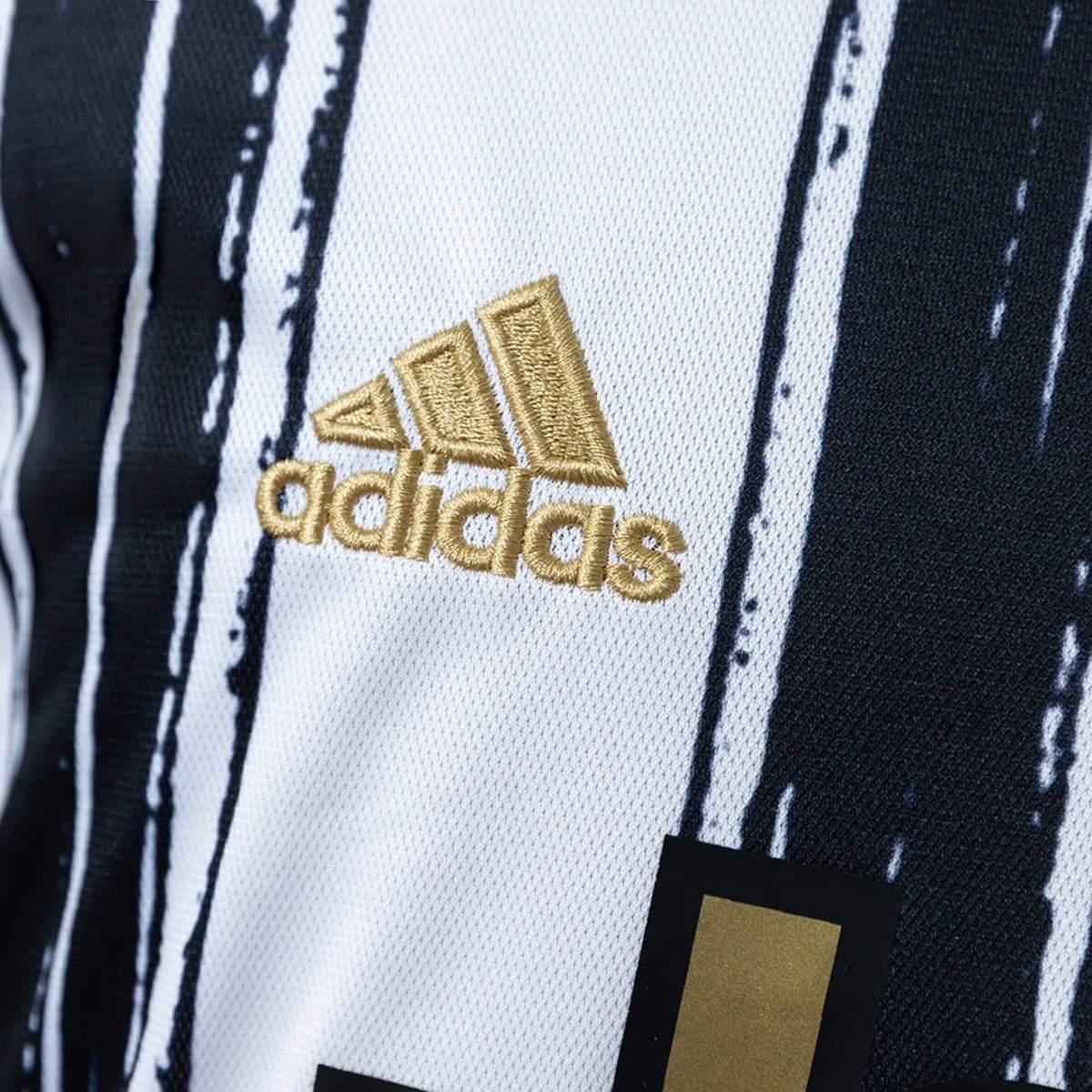 Retro Juventus 2020/21 Home jersey Fan Version