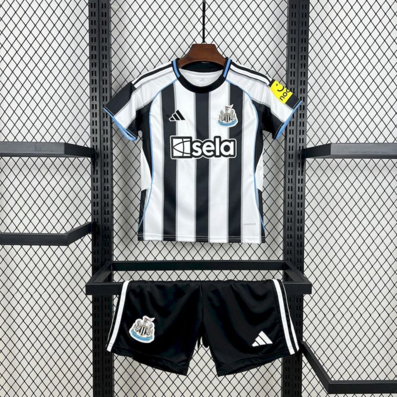2025/26 Newcastle United Home jersey kids Kits size: 16-28