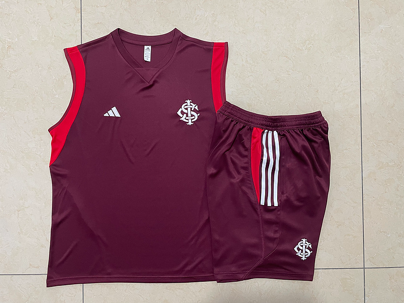 24/25 Internacional Red Training Set Shirt and Shorts