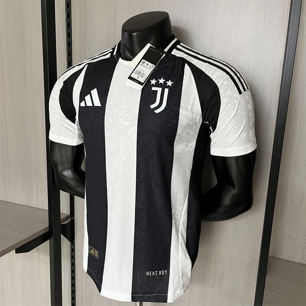 24/25 Juventus Home Jersey Player Version