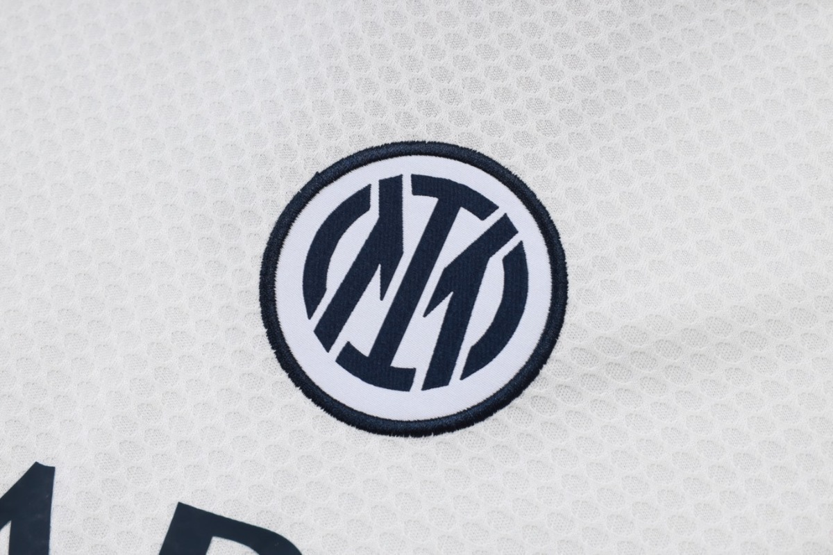 2026 Inter Milan Off-white Training Set Shirt and Shorts