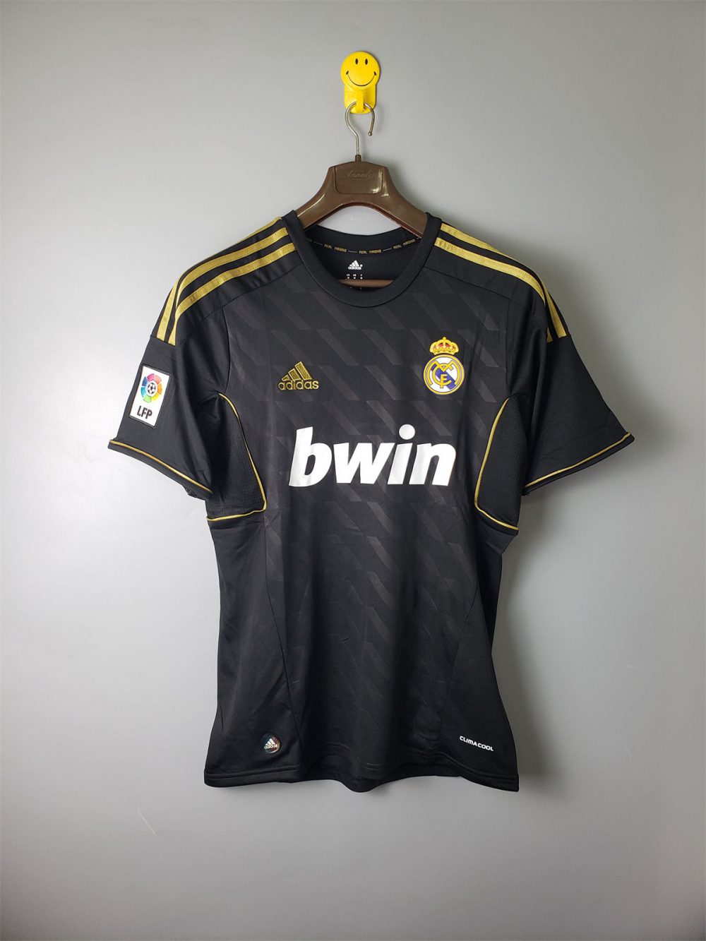 Retro Real Madrid 2012 black short sleeves jersey Fan Version