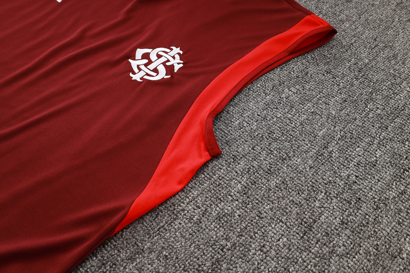 24/25 Internacional Red Training Set Shirt and Shorts