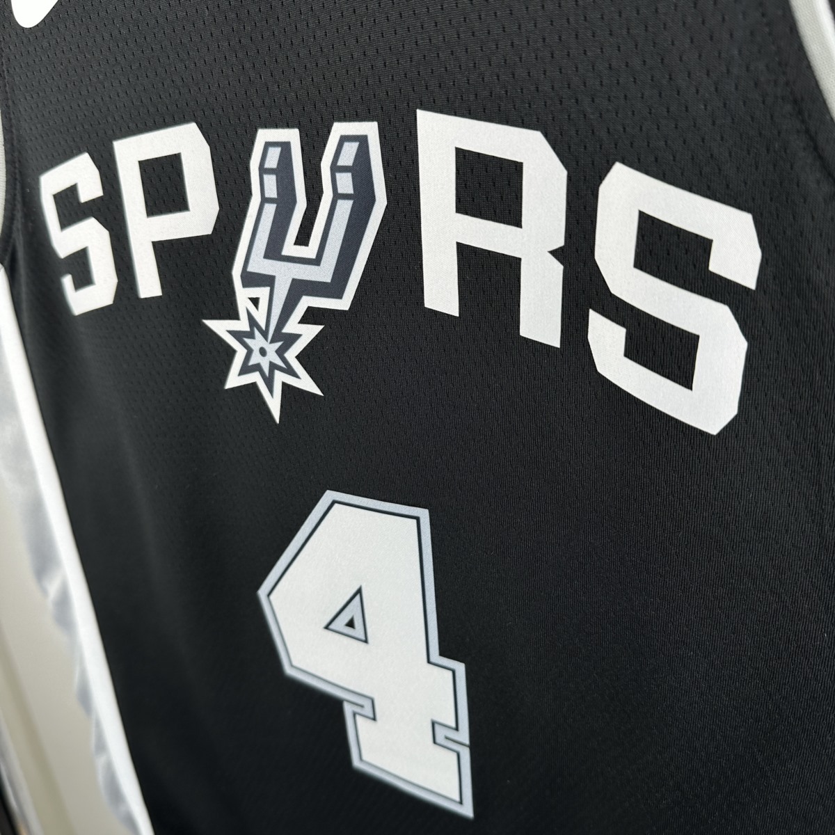 NBA San Antonio Spurs FOX#4 2022/23 Black Icon Edition Swingman Jersey S-XXL