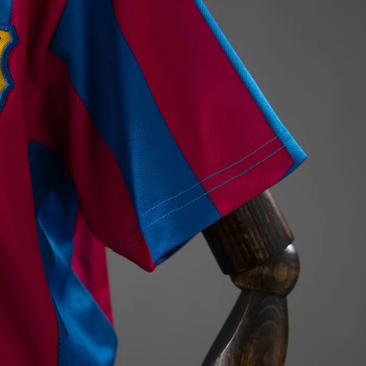 Retro Barcelona 2005/06 Home Kid Kits