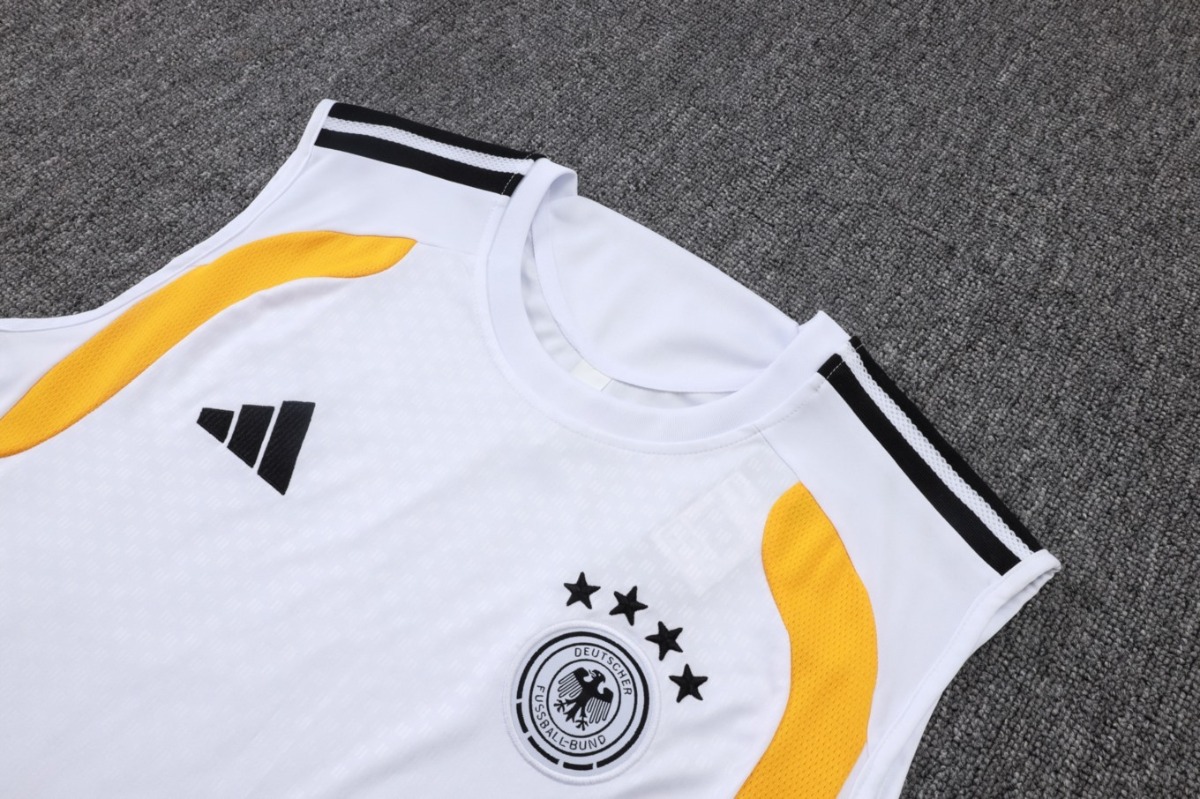 2026 Germany White Training Set Shirt and Shorts