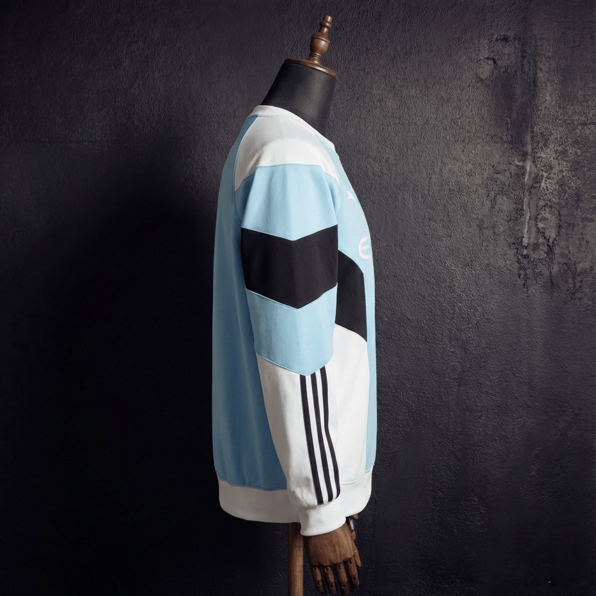 2025/26 Manchester City Long Sleeve Sky Blue Sweatshirt