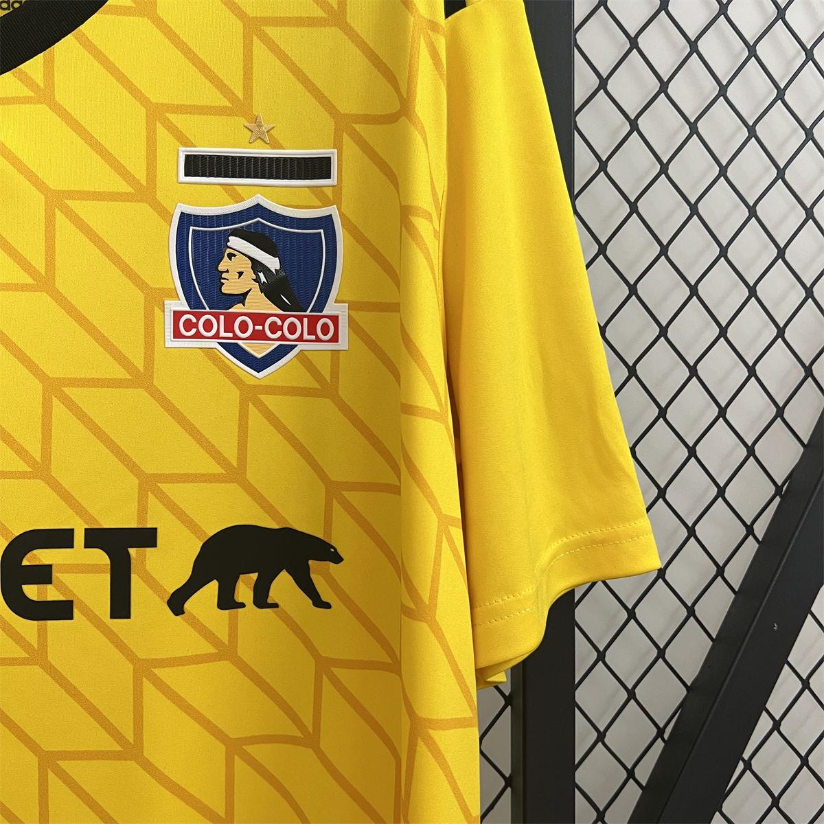 2024/25 Colo Colo goalkeeper yellow Jersey Fan Version