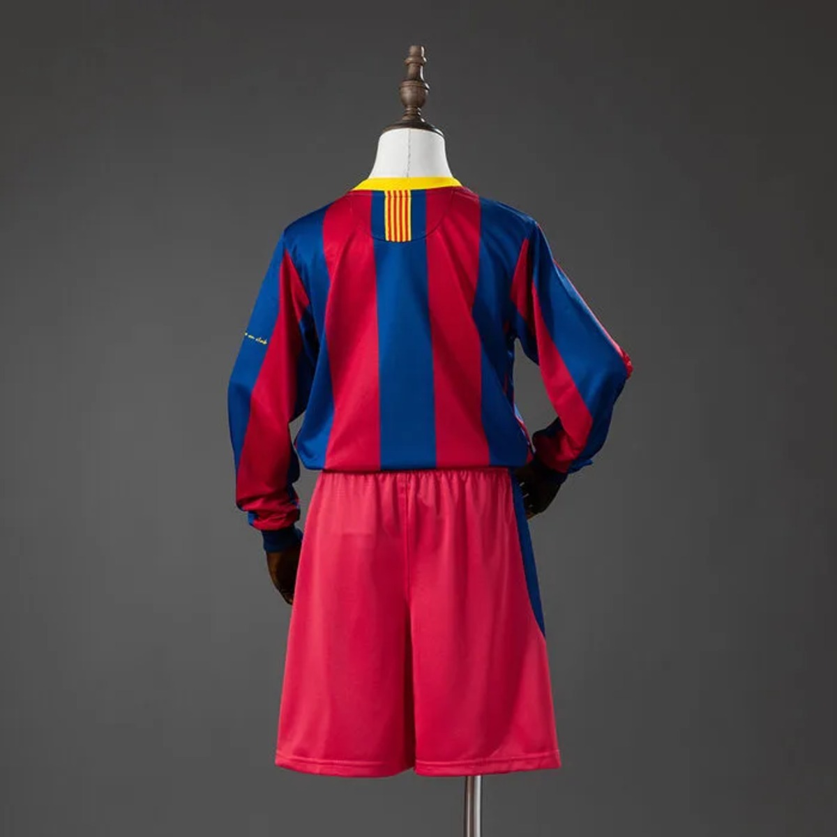 Retro Barcelona 2010/11 Home Kid Kits