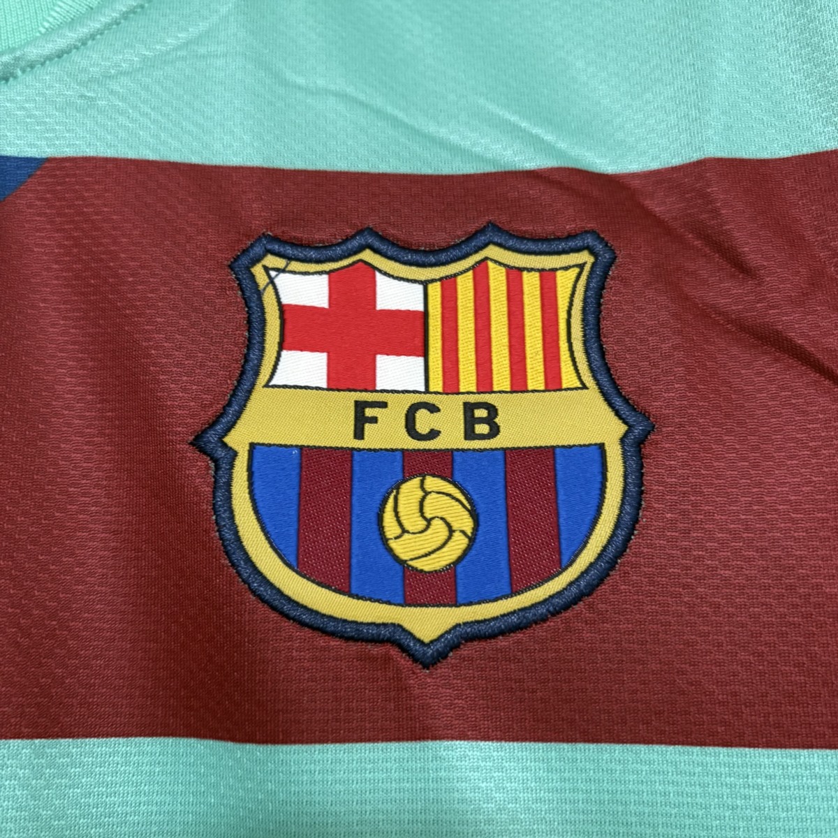 Retro Barcelona 10/11 away jersey Fan Version
