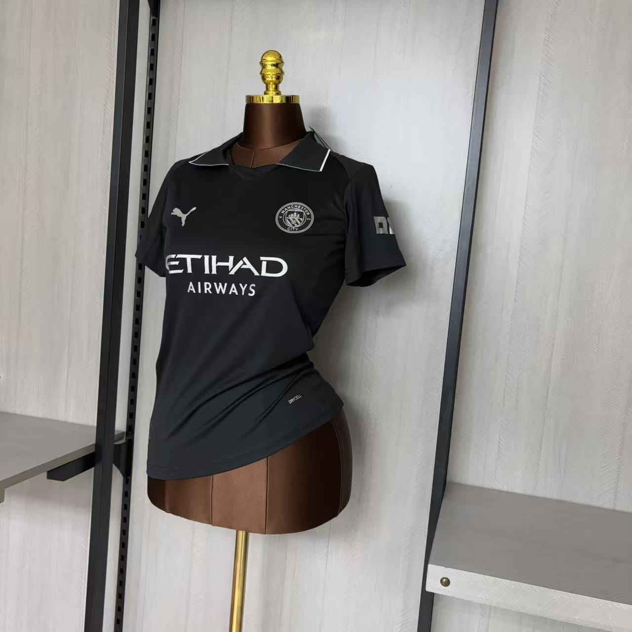 Women's 2025/26 Manchester City Away Black Jersey Fan Version