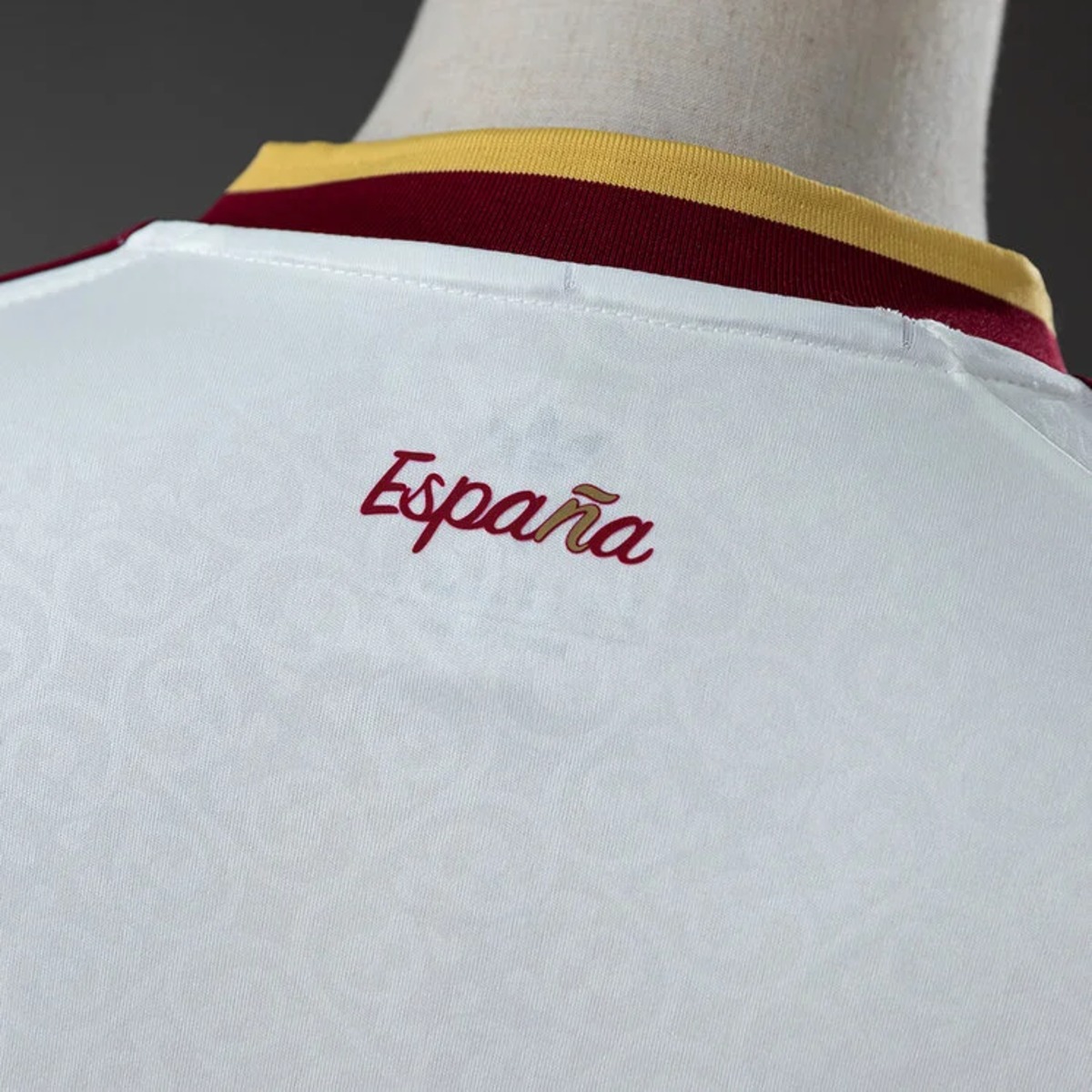 Spain 2026 World Cup Away Jersey Long Sleeve Fan Version