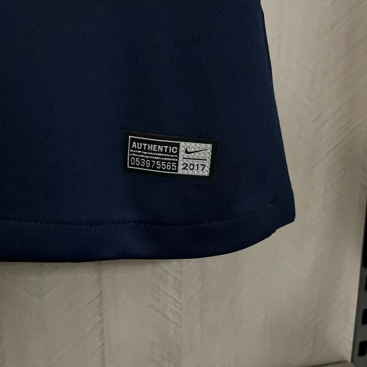 Retro PSG 17/18 Home jersey Fan Version