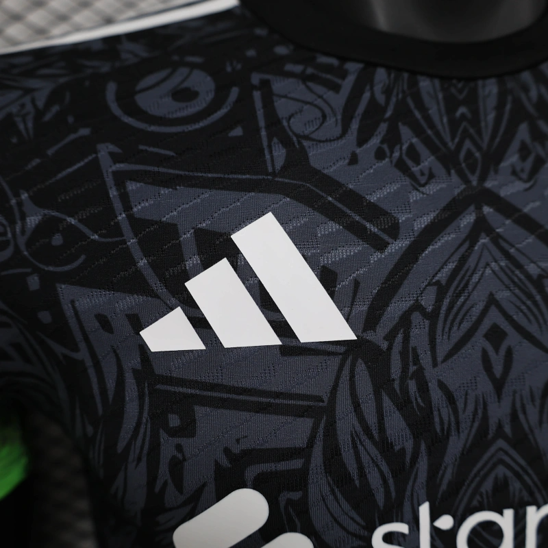 25/26 Liverpool Special Edition jersey Player Version