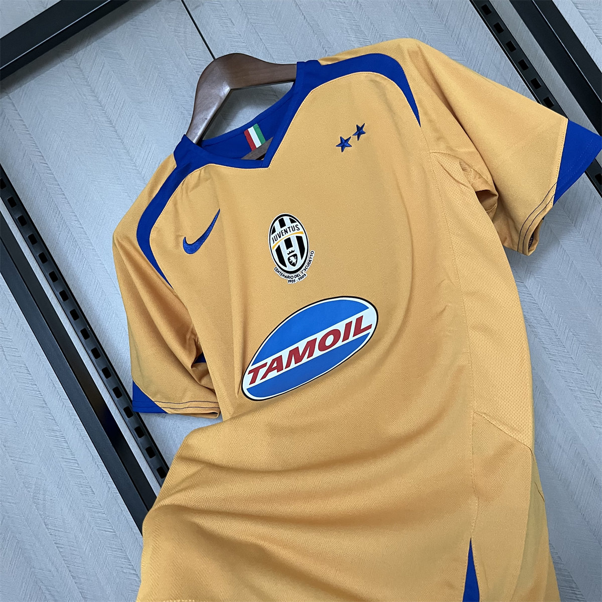 Retro Juventus 05/06 Third jersey Fan Version