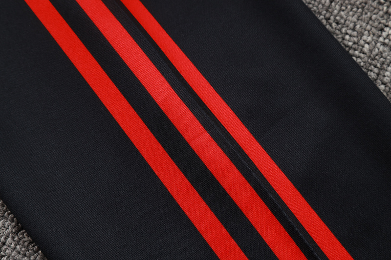 24/25 Manchester United Black Long-sleeved half-pull training kit Football team kit