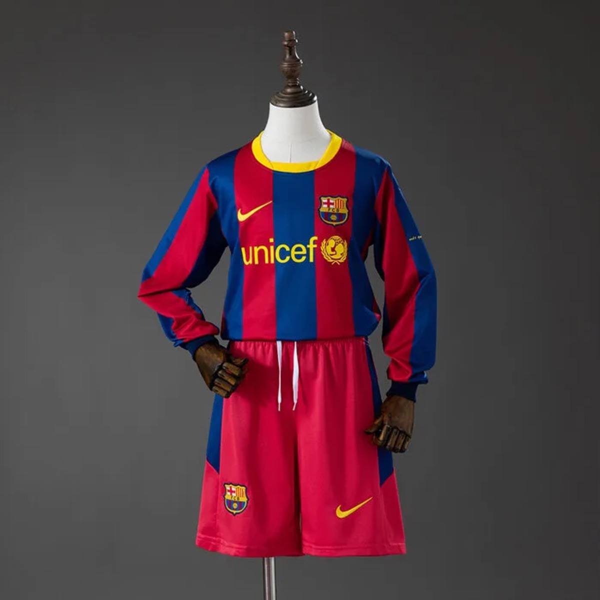 Retro Barcelona 2010/11 Home Kid Kits