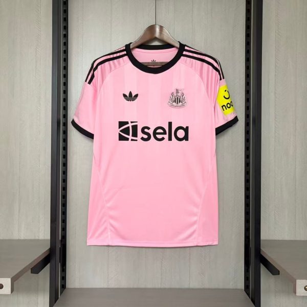 2025/26 Newcastle United Special Edition Pink jersey Fan version
