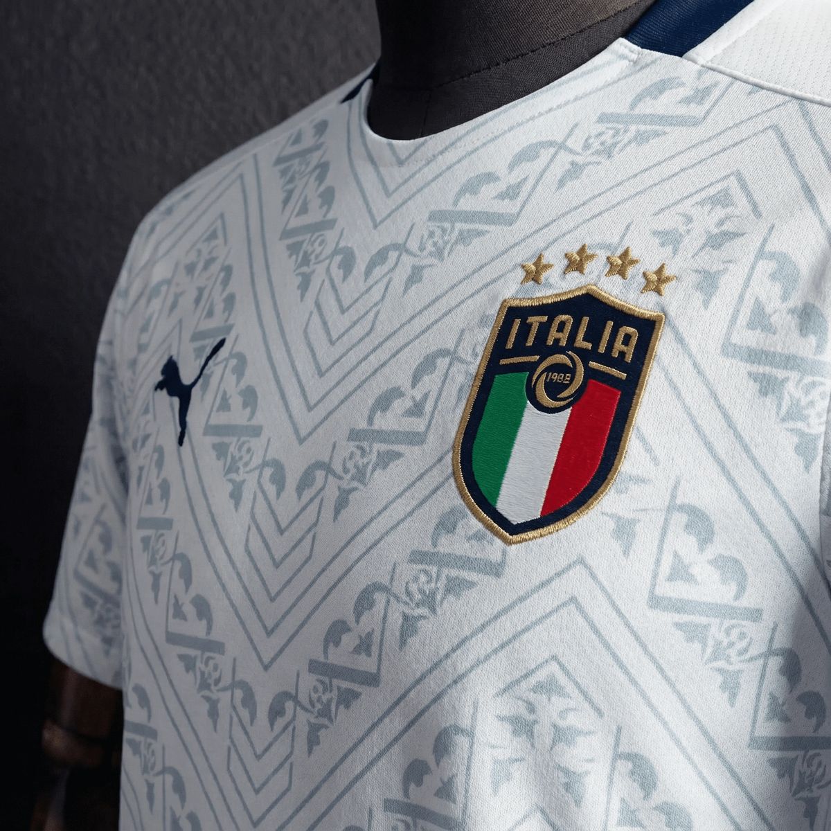 Retro Italy 2020 Away jersey Fan Version