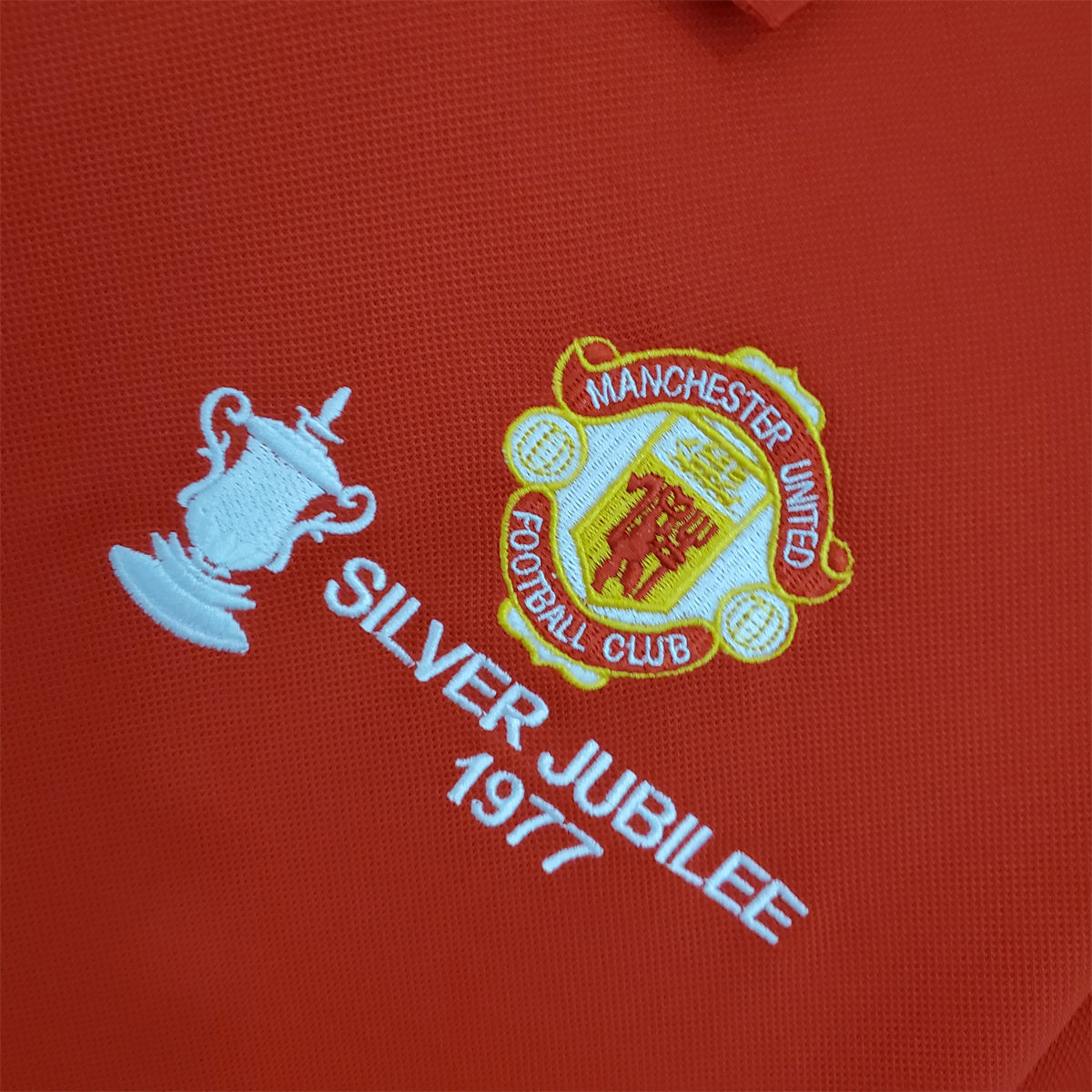 Retro Manchester United 1977 home jersey Fan Version