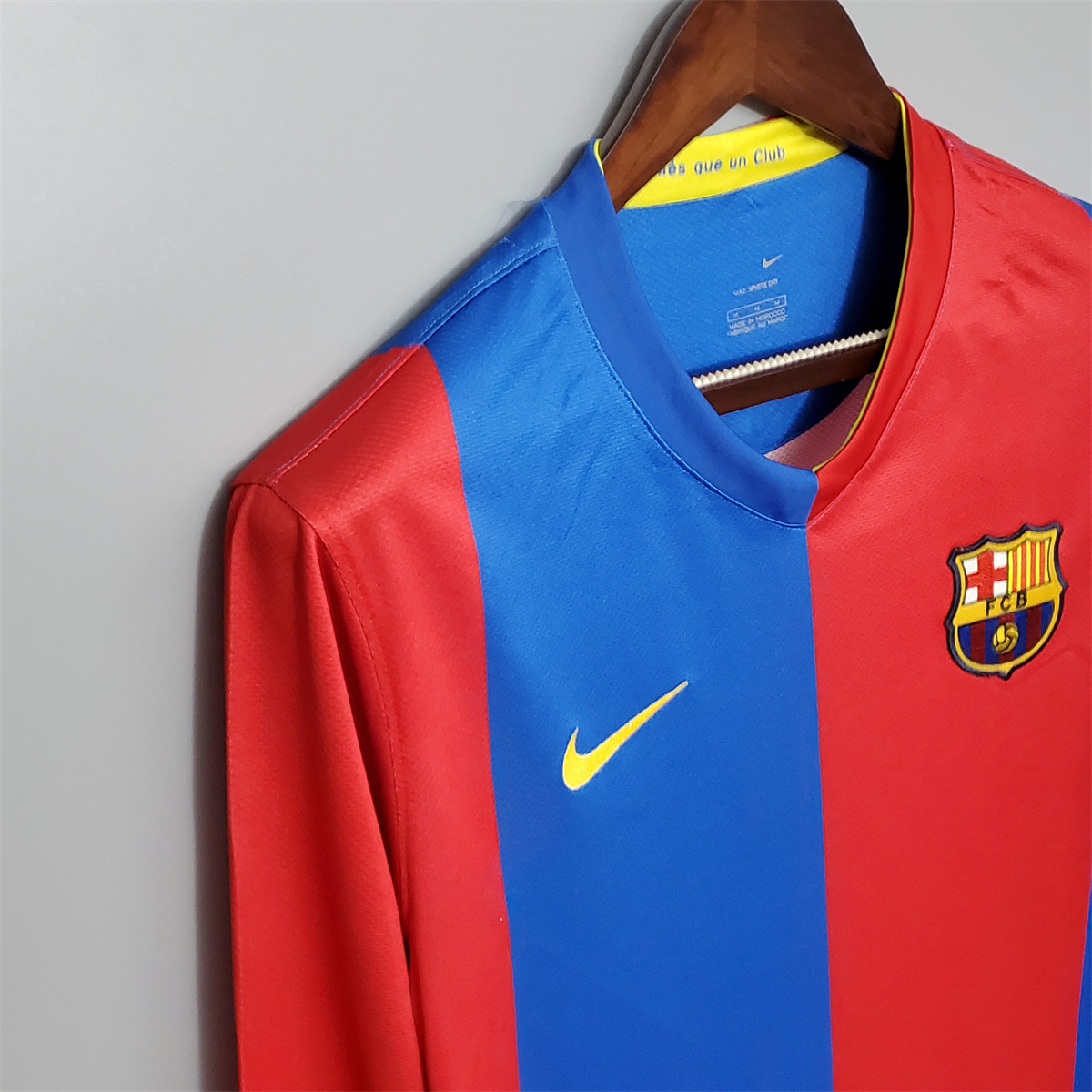 Retro Barcelona 06/07 long sleeve home jersey Fan Version