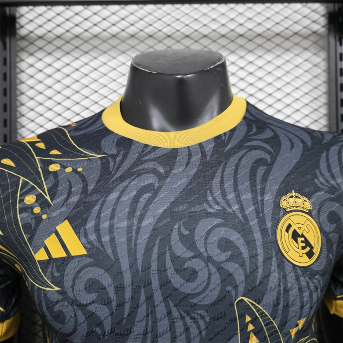 24/25 Real Madrid Black Special edition Jersey Player Version