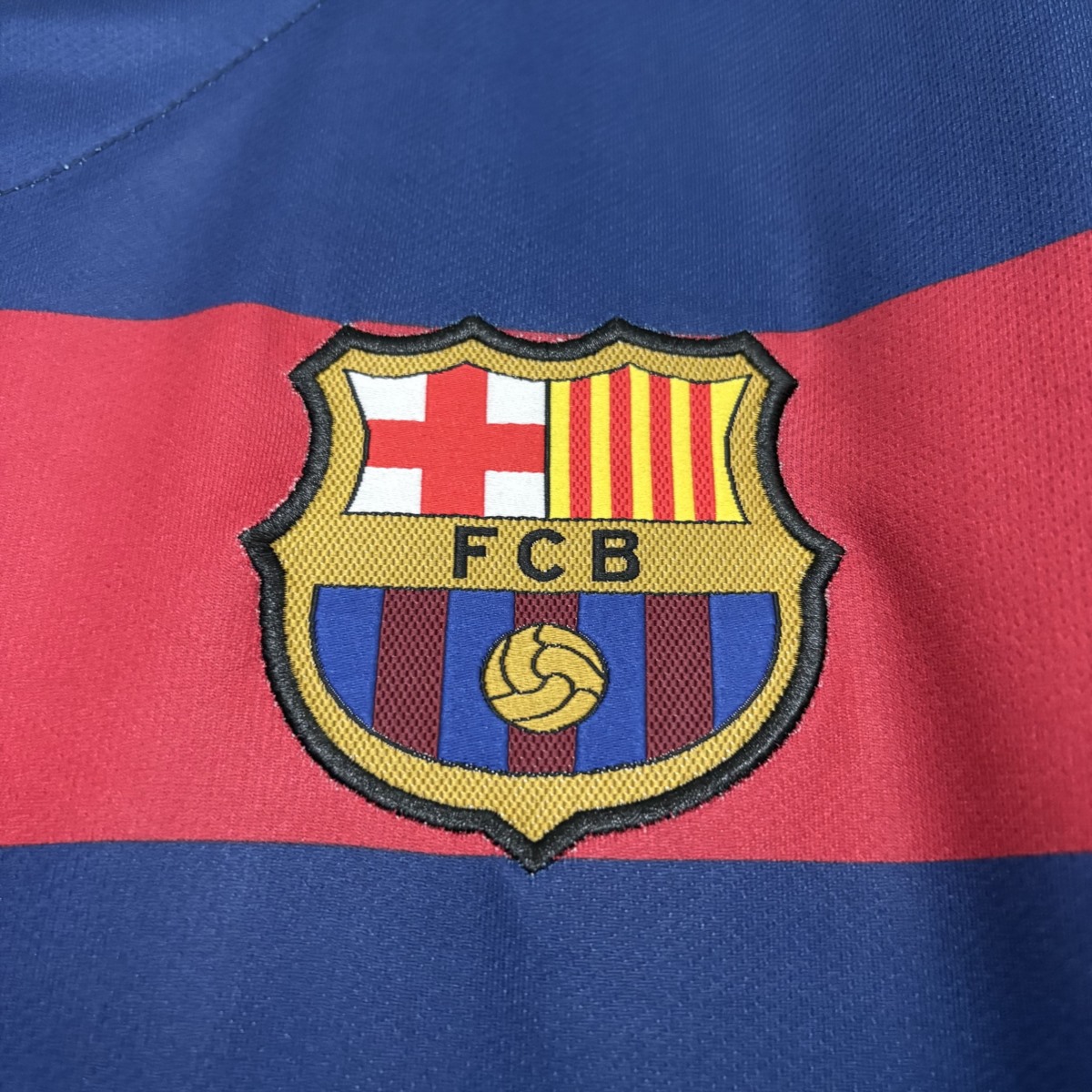Retro Barcelona 15/16 home jersey Fan Version