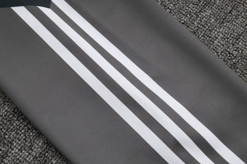 24/25 Real Madrid Grey Long-sleeved half-pull training kit Football team kit