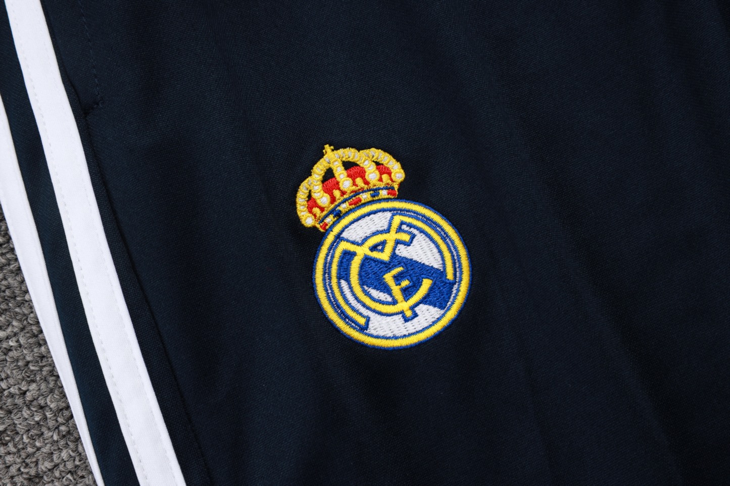 202526 Real Madrid Black Long-sleeved half-pull training kit Football team kit