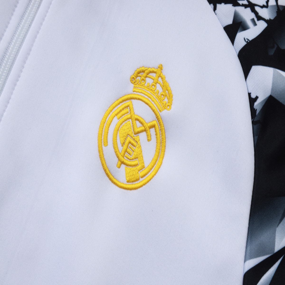 2026 Real Madrid White Jacket Training Suit Set