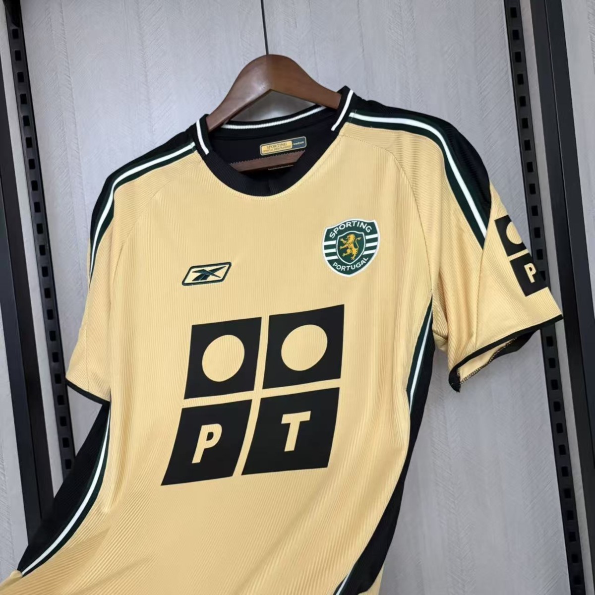 Retro Sporting Lisbon 03/04 Away jersey Fan Version