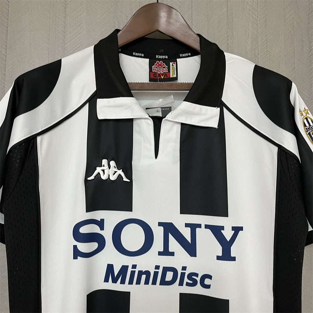 Retro Juventus 1997/98 Home  jersey Fan Version