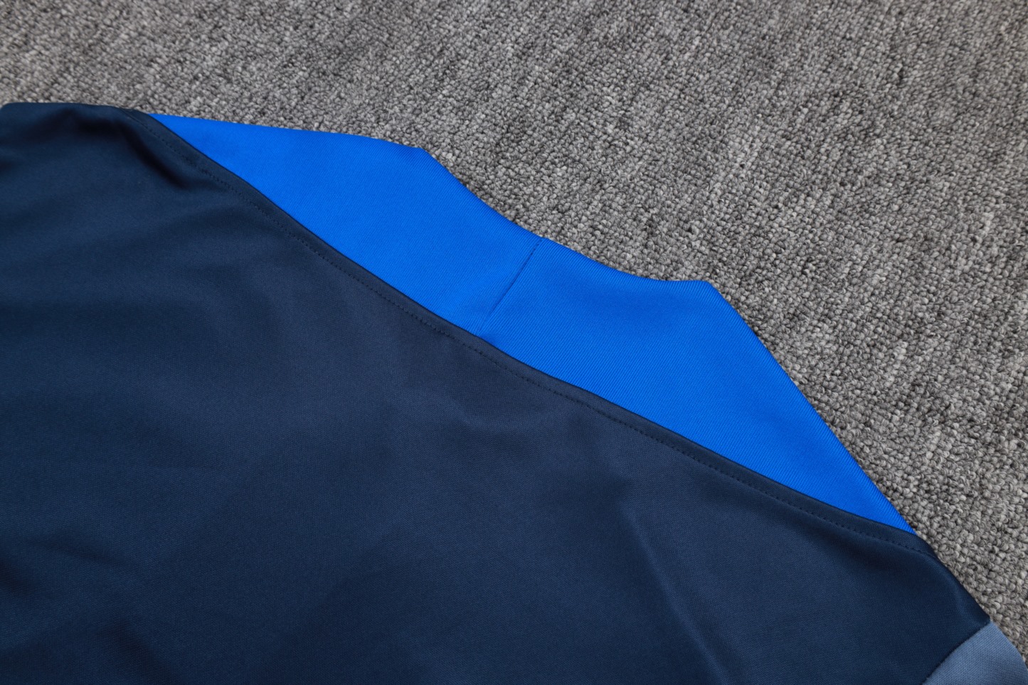 202526 Paris royal blue Long-sleeved half-pull training kit Football team kit