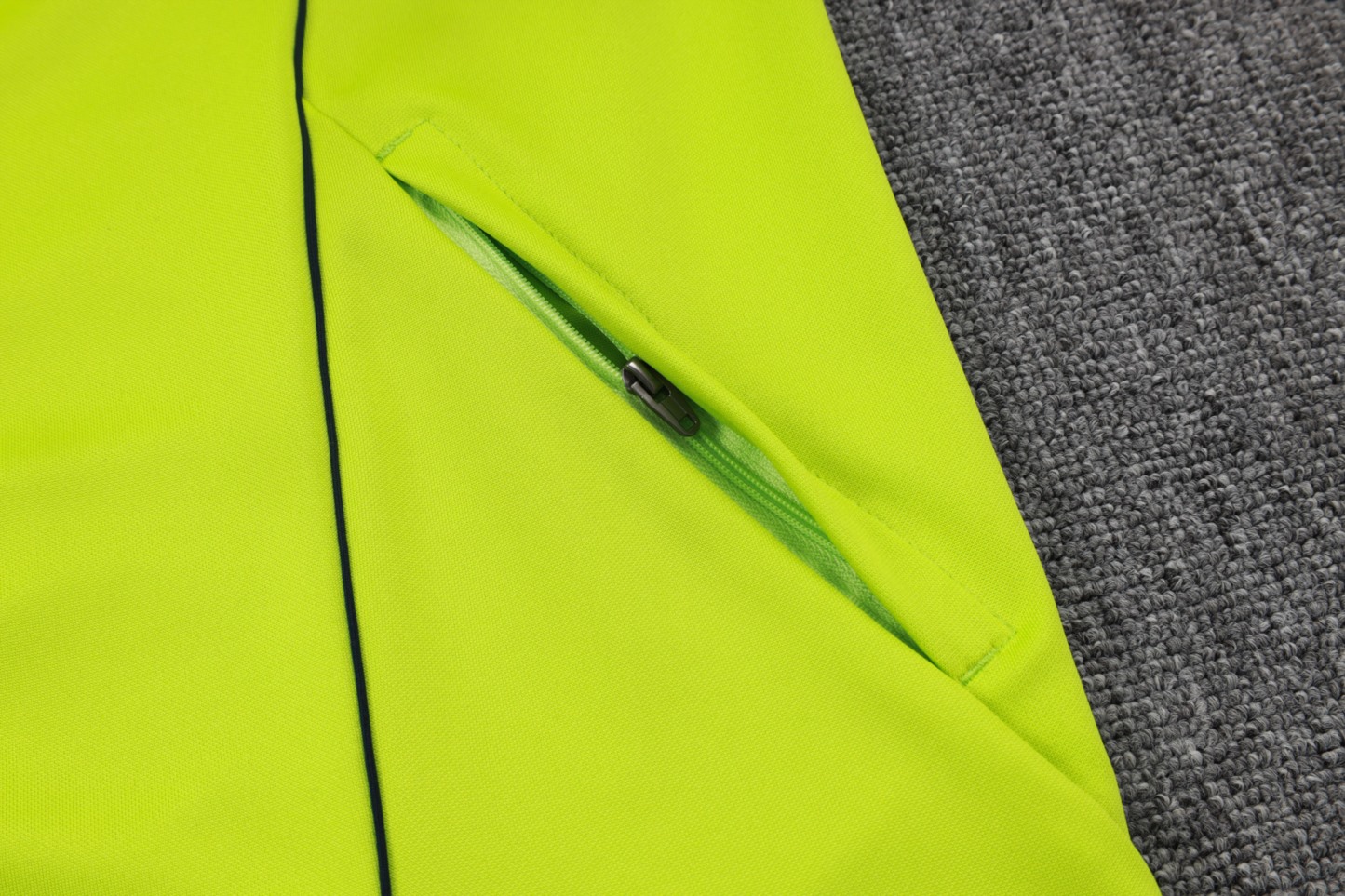 2025/26 Real Madrid grass green Jacket Training Suit Set Football Team Shirt Sports Fashion
