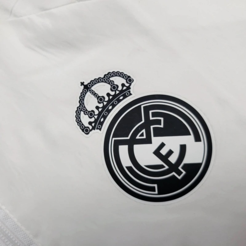2025 Real Madrid White Windbreaker Sport Unifom jersey Sport Unifom
