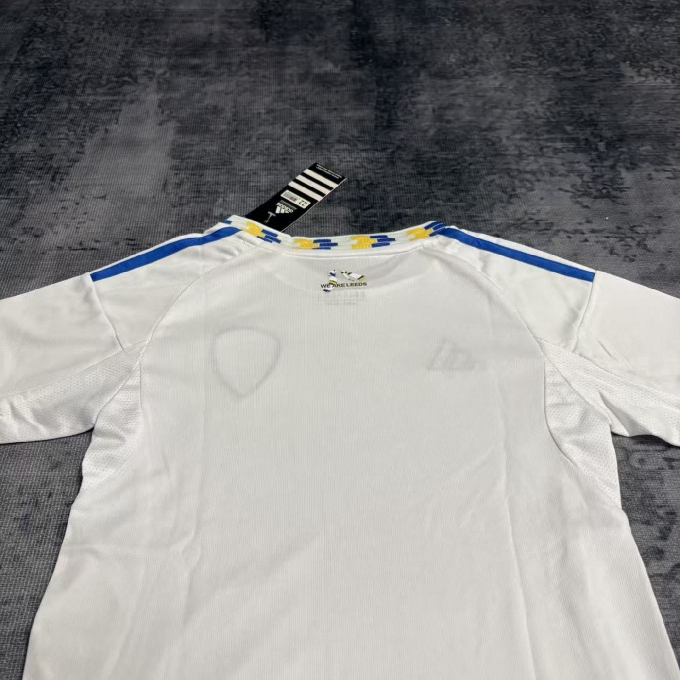 2025/26 Leeds United F.C. Home jersey Kid Kits Size 16-28