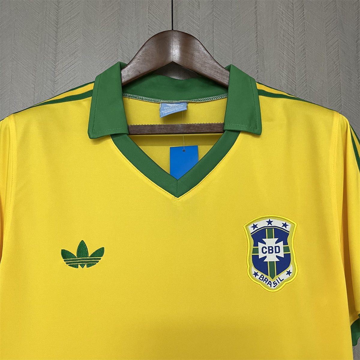 Retro 1979 Brazil home jersey Fan Version