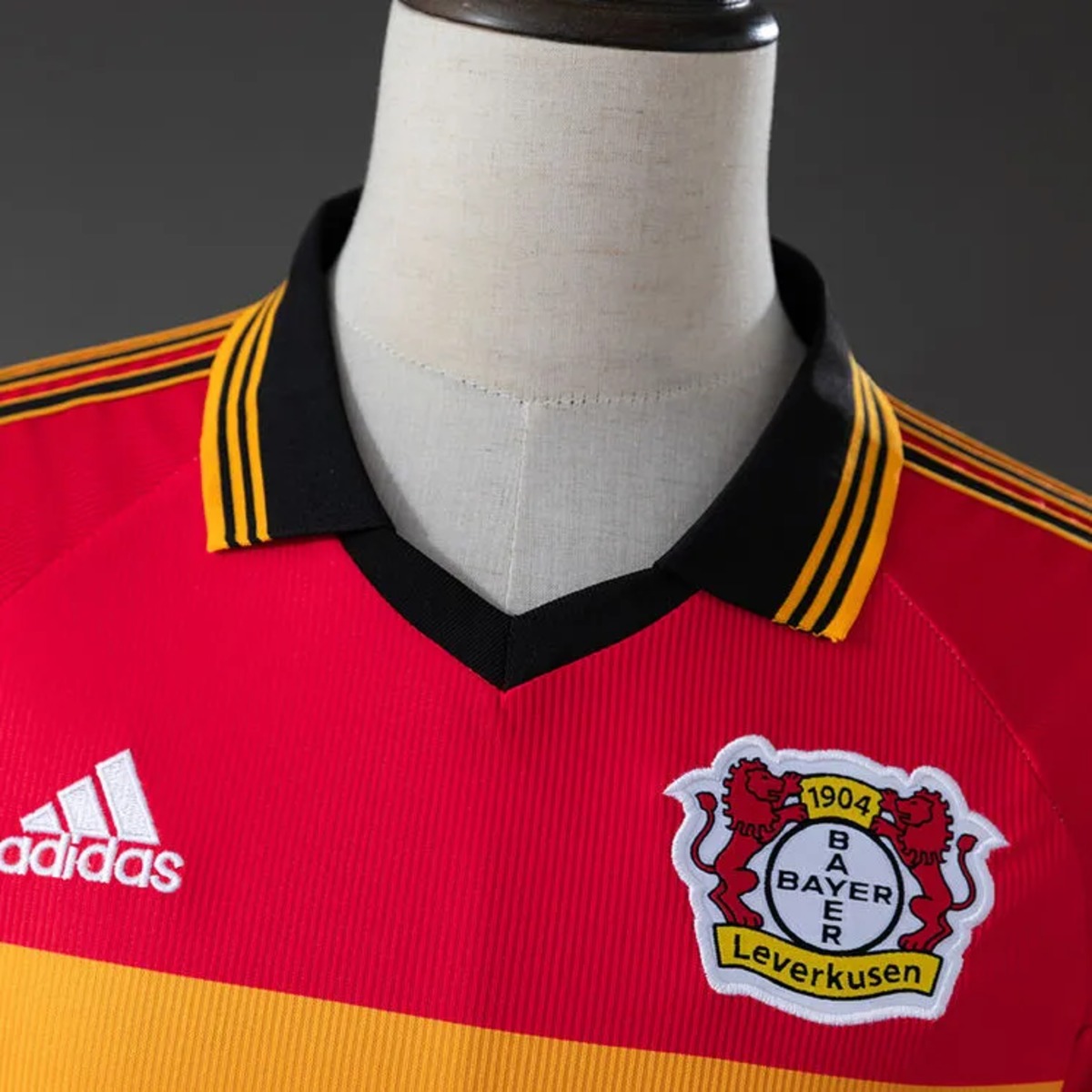 Retro Leverkusen 1998/2000 Home Jersey Fan Version