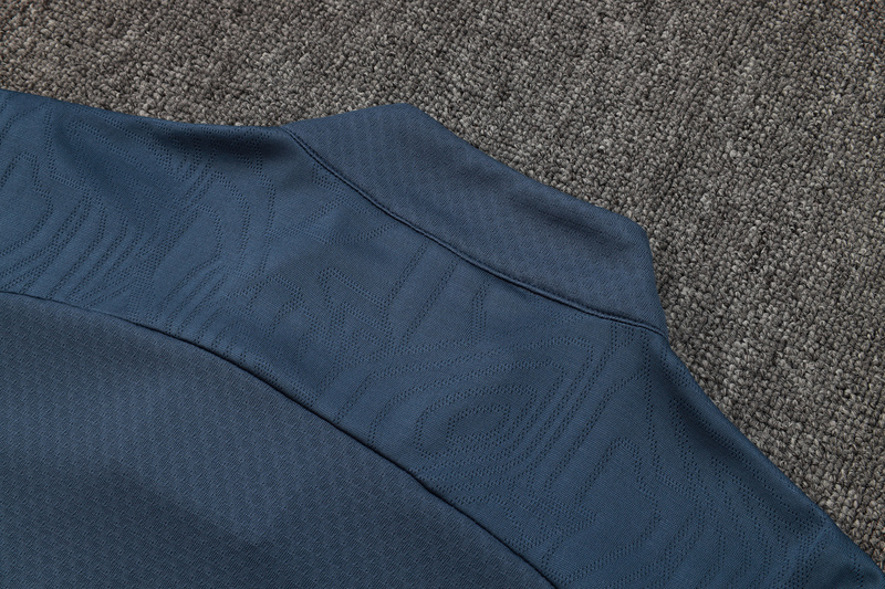 202526 Manchester City Grey Long-sleeved half-pull training kit Football team kit