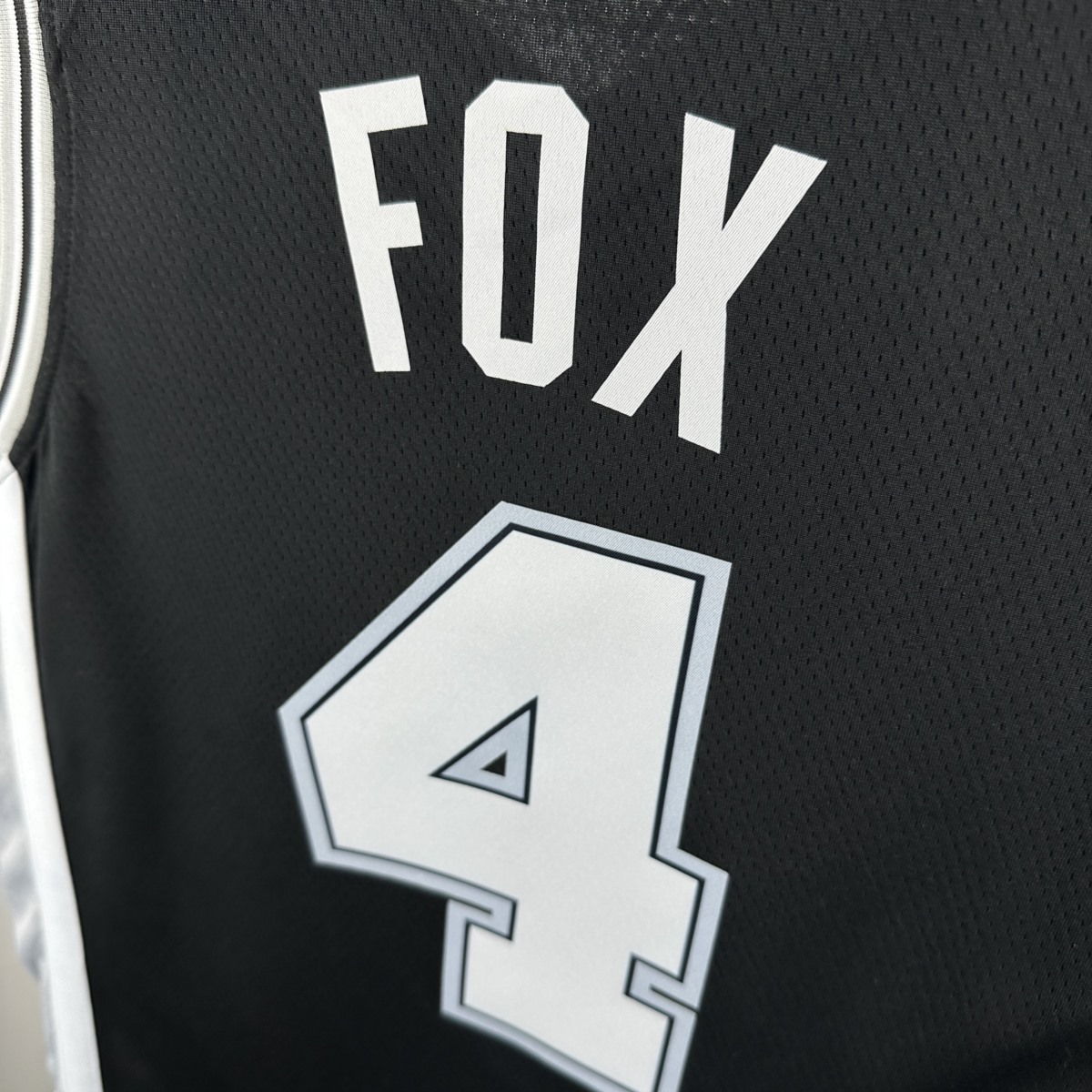 NBA San Antonio Spurs FOX#4 2022/23 Black Icon Edition Swingman Jersey S-XXL