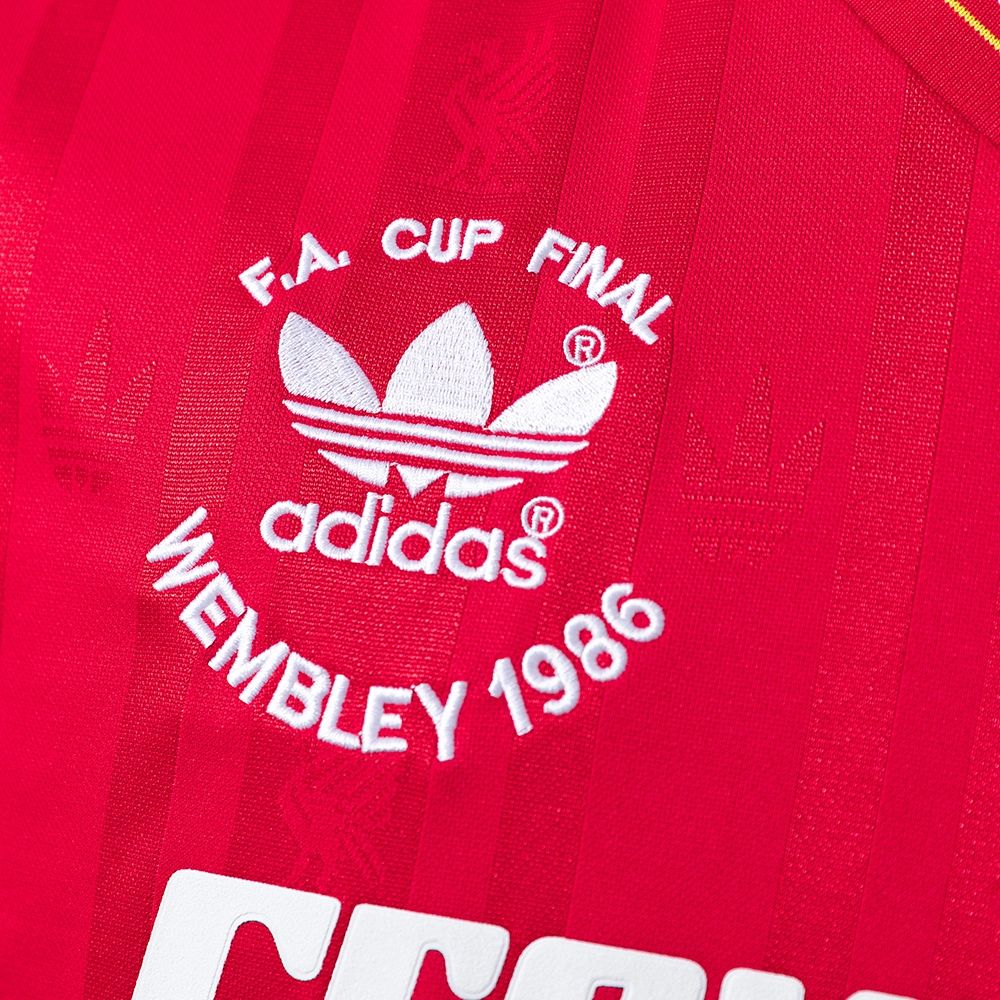 Retro Liverpool 1986/87 Black jersey Fan Version