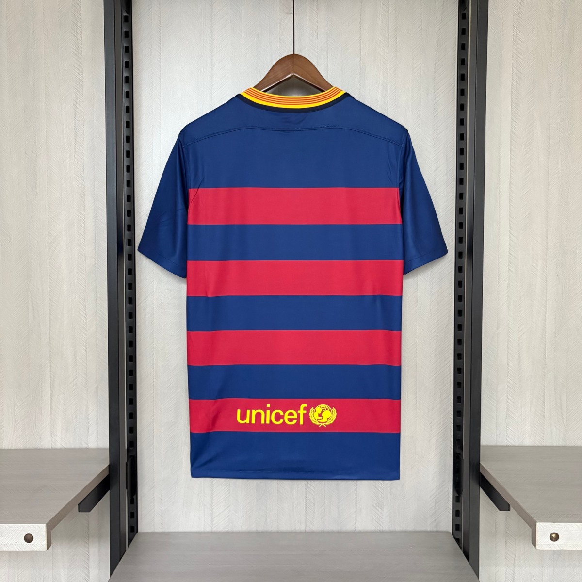 Retro Barcelona 15/16 home jersey Fan Version