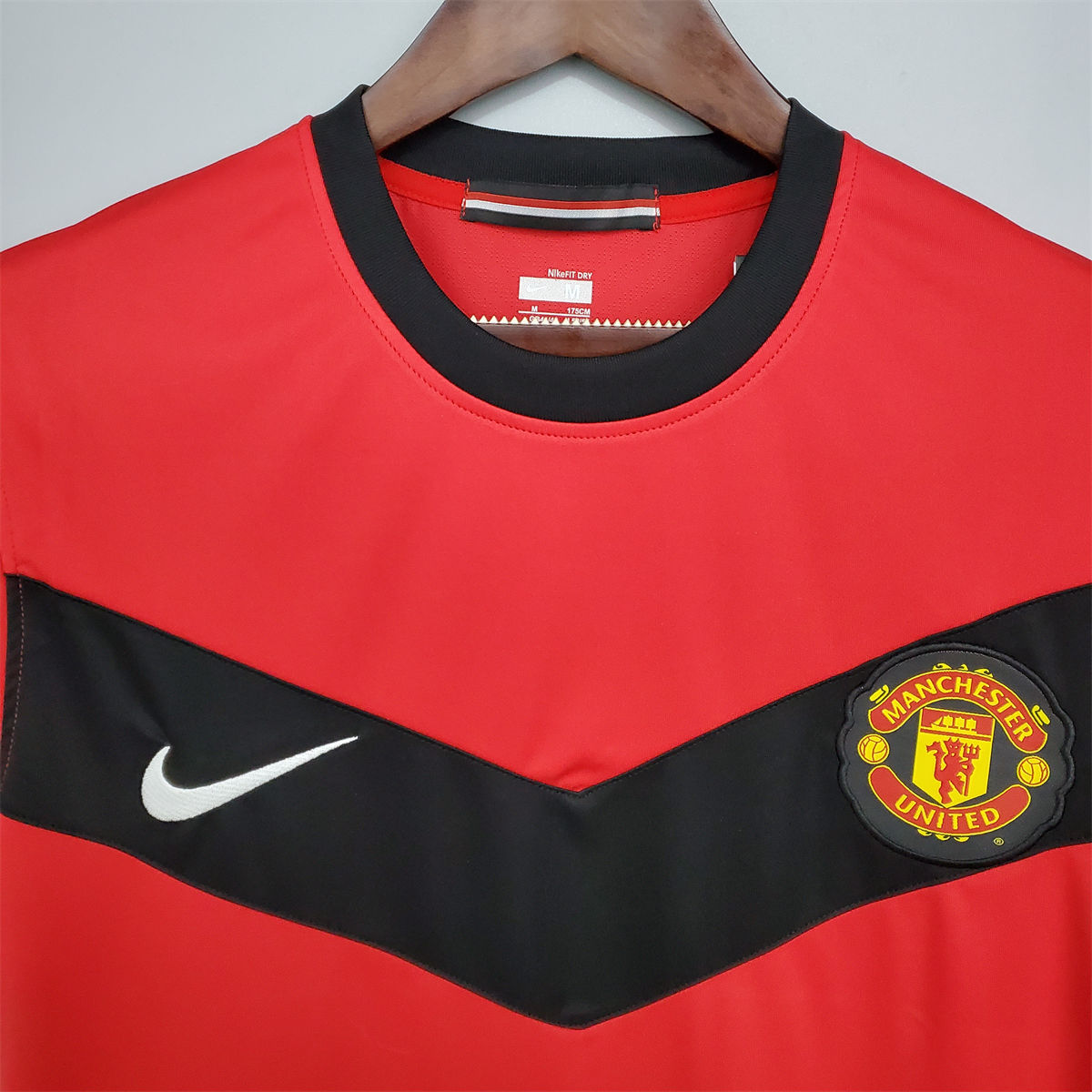 Retro Manchester United 09/10 home jersey Fan Version