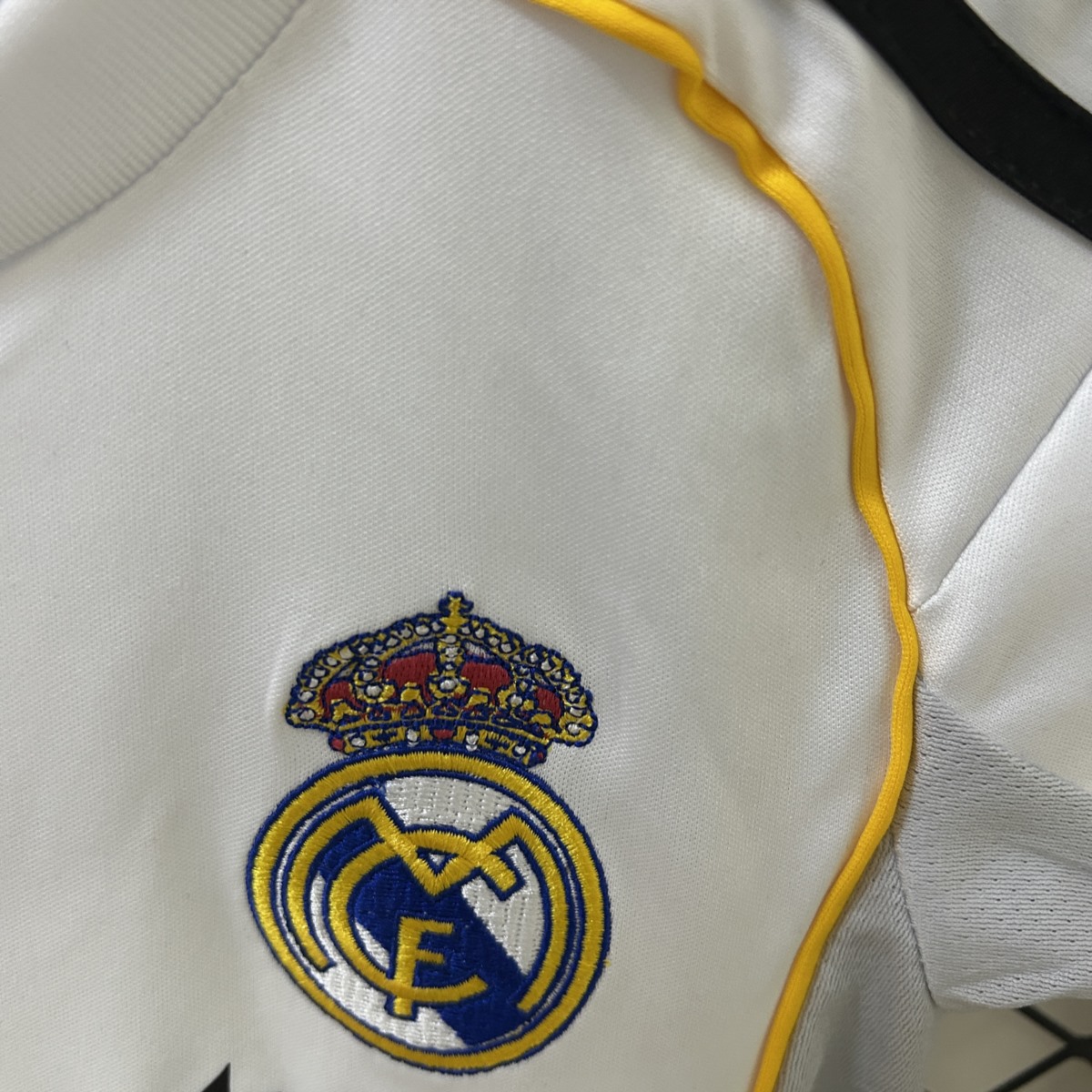 25/26 Real Madrid Home jersey Kid Kits Size 16-28
