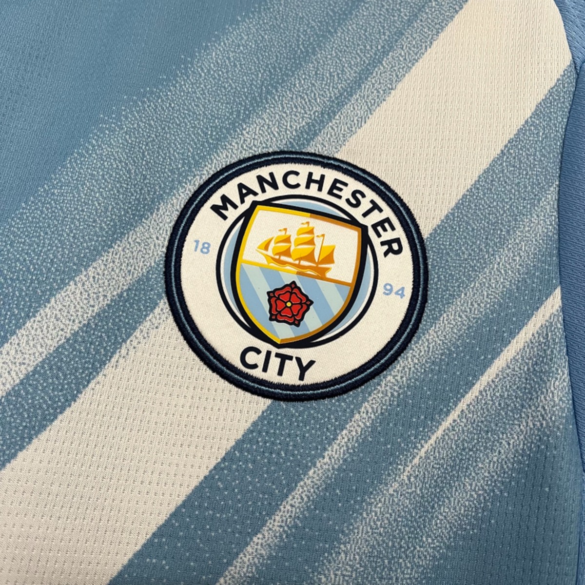 25/26 Manchester City Home Jersey Fan Version