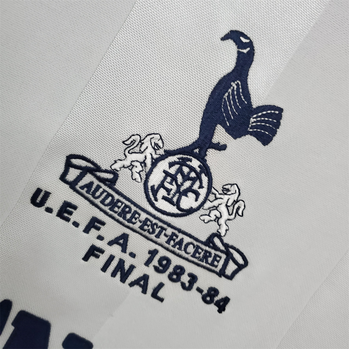 Retro Tottenham 83/84 home jersey Fan Version