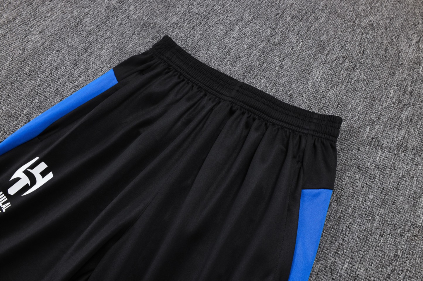 202526 AI Hilal Riyadh Colorful BlueLong-sleeved half-pull training kit Football team kit