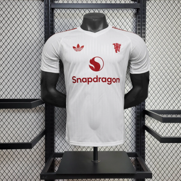 2025/26 Manchester United Co branded White jersey Player Version